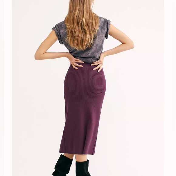 BNWT Free People Skyline Black Ribbed Midi Skirt - Picture 2 of 3